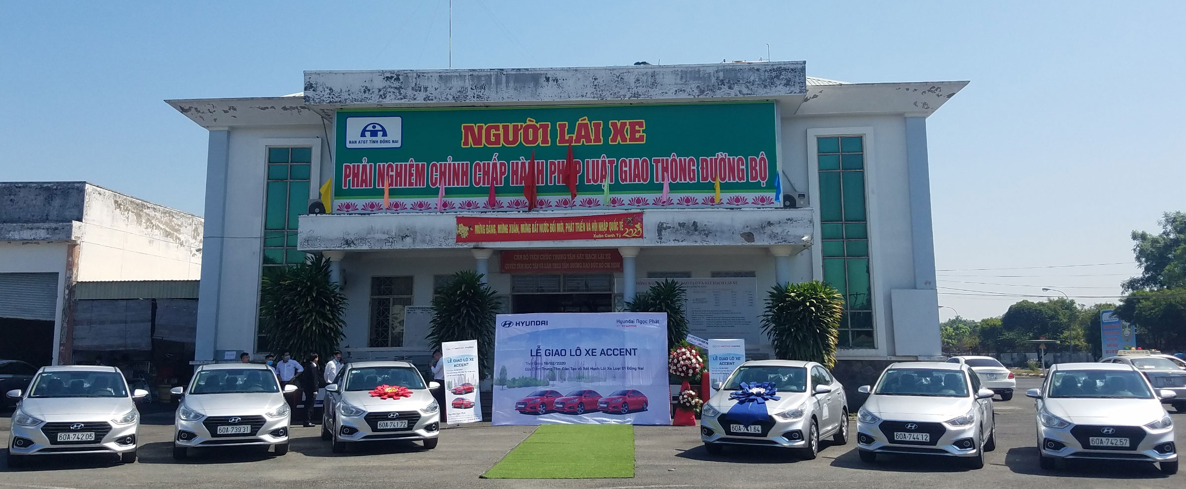 Lễ giao lô xe Accent tại Trung Tâm Đào Tạo Và Sát Hạch Lái Xe Loại I Đồng Nai